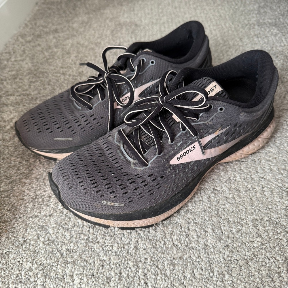 Brooks Ghost‎ 13 Gray Pink Running Shoes Womens Size 9 Medium B Cushioned